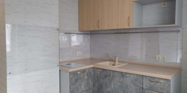 Прозрачный фартук для кухни из монолитного поликарбоната 600*2050*3 мм Прозрачный фартук для кухни из монолитного поликарбоната 600*2050*3 мм